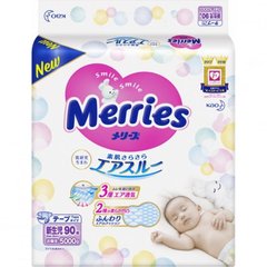 Подгузники для новорожденных Merries (до 5кг, 90 шт)