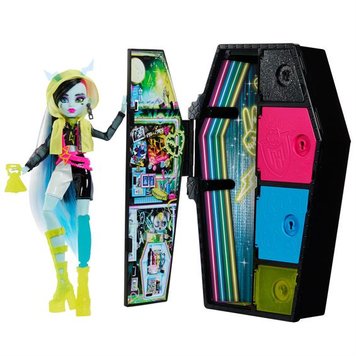 Игровой набор Monster High Неоновые и бомбардировщики Ужас-секреты Фрэнки (HNF79)